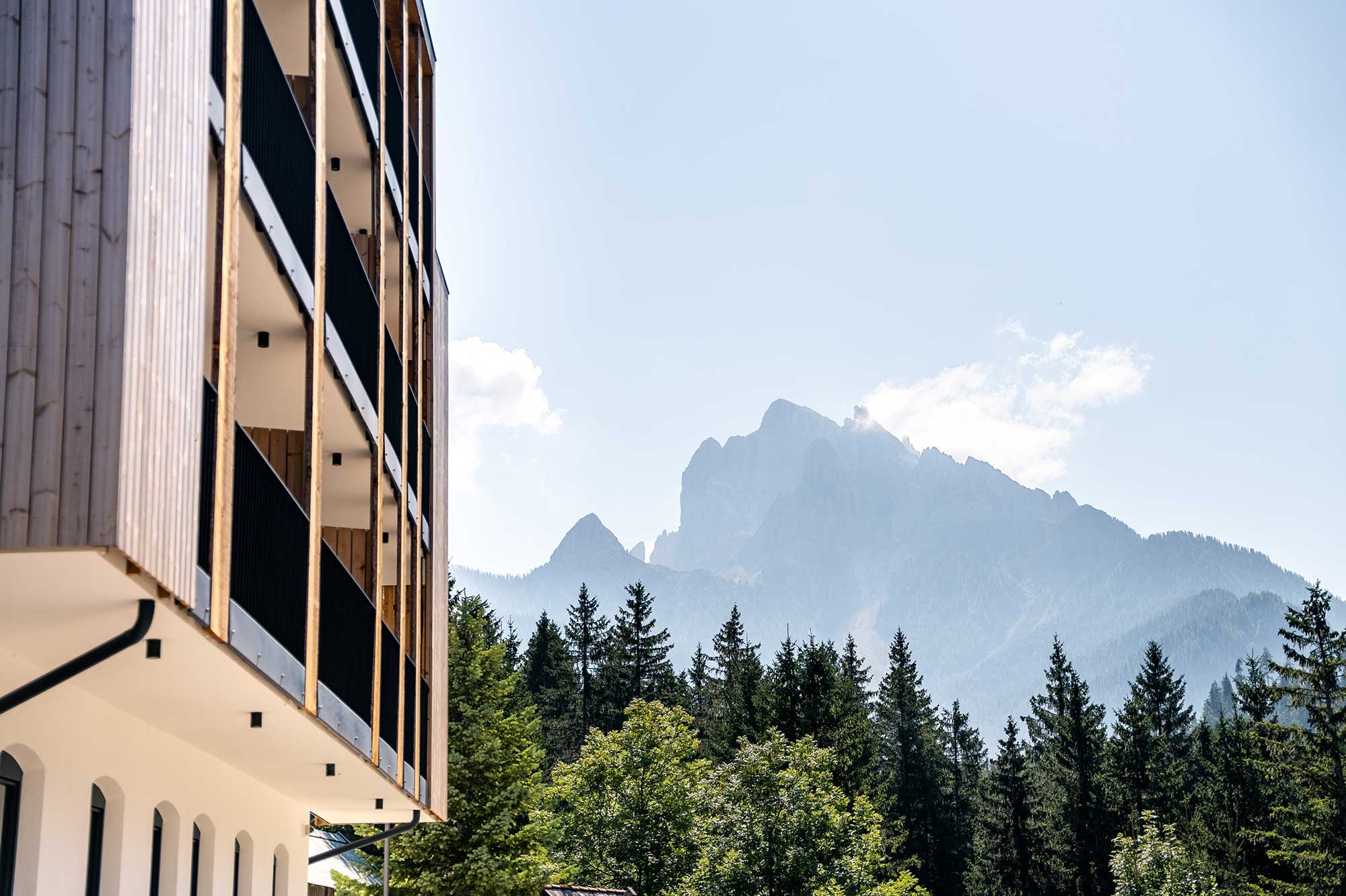 Hotel Turmchalet A 3 Stelle A Braies In Val Pusteria Nelle Dolomiti